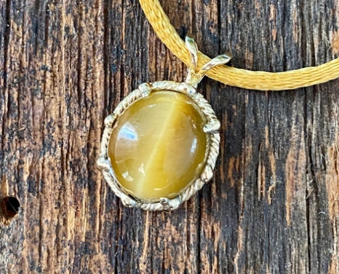 Jewelry by Tim and Friends – 14K Yellow Gold 12x4 Tigers Eye Pendant